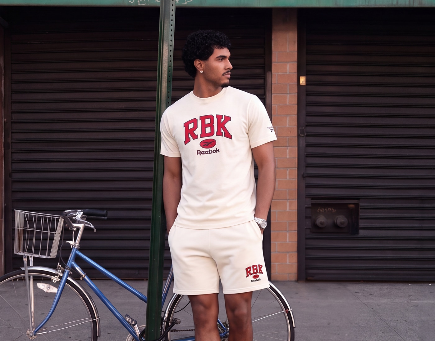 STREET STYLE